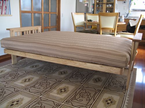 �ӂƂ�\�t�@�[�X�^���_�[�h�^�C�v3�l�|���i�ؐ��\�t�@�[�E�\�t�@�[�x�b�h�j