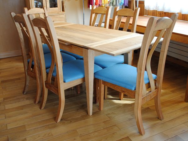 延長ダイニングテーブル無垢