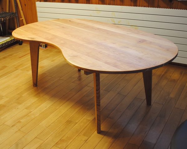 �r�[���^�_�C�j���O�e�[�u��