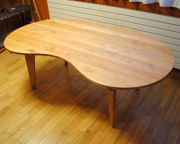 �r�[���^�_�C�j���O�e�[�u��