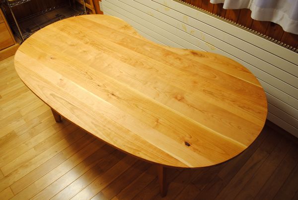 �r�[���^�_�C�j���O�e�[�u��