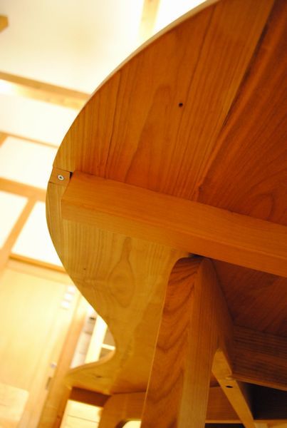 �r�[���^�_�C�j���O�e�[�u��